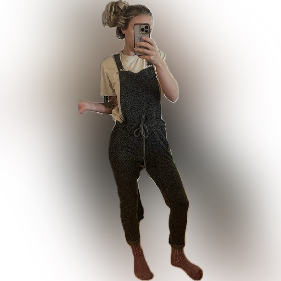 Cheetah overalls - Picture 4 of 5